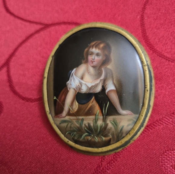 Victorian Hand-Painted Porcelain Brooch - Picture 16 of 16